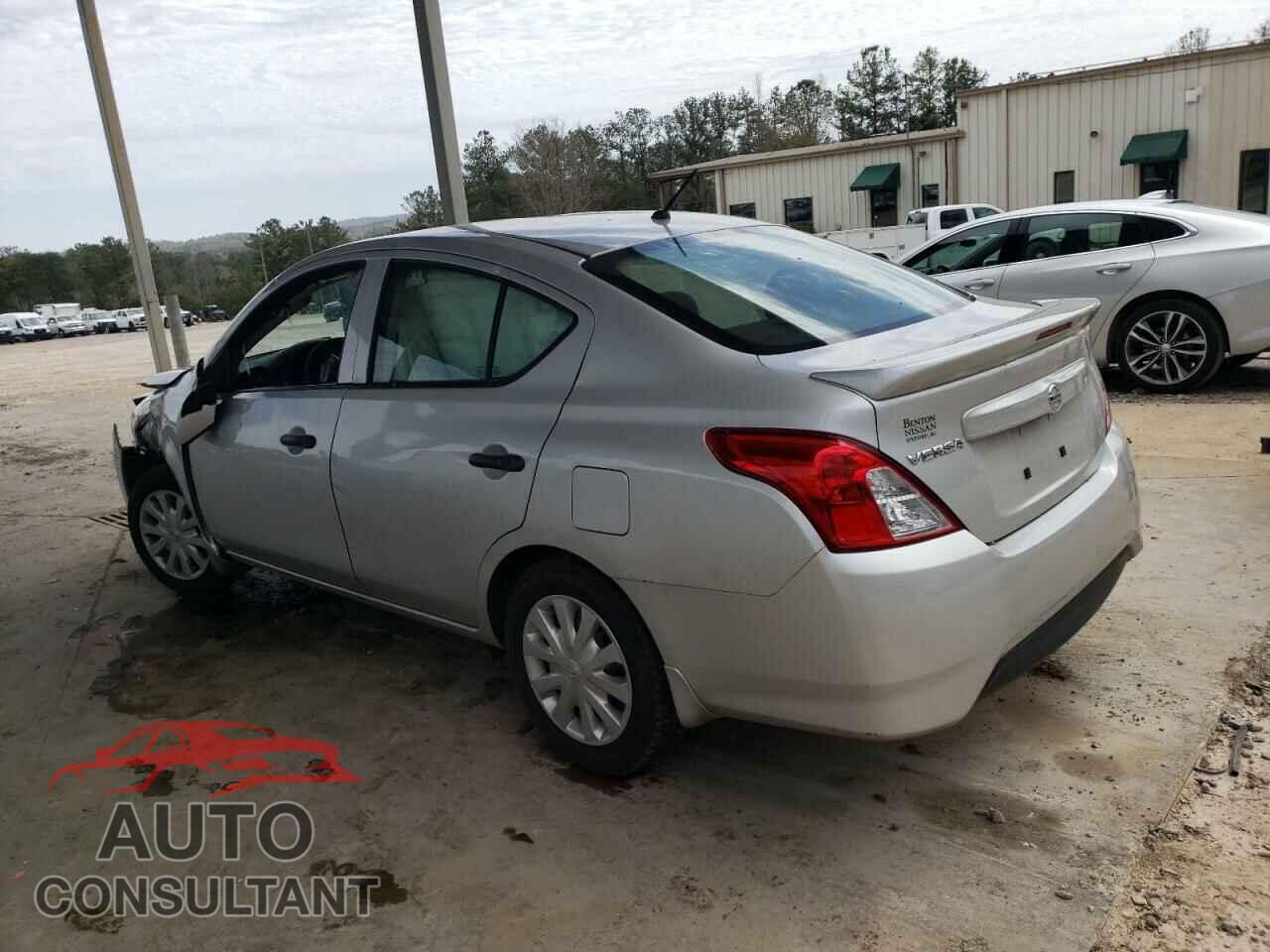 NISSAN VERSA 2017 - 3N1CN7AP3HL851293