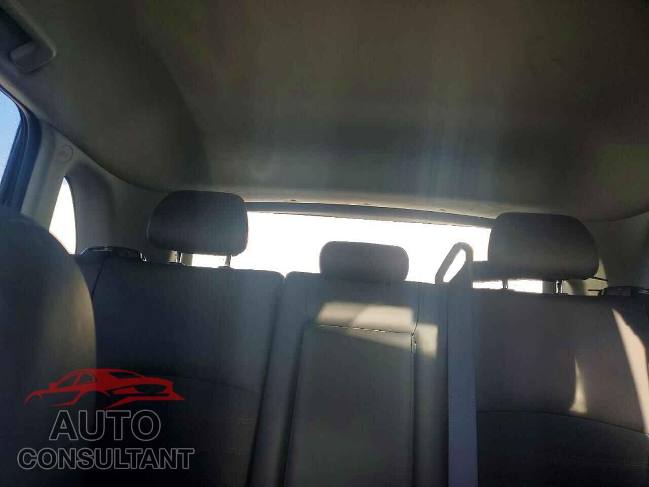 MITSUBISHI OUTLANDER 2025 - JA4ARUAU6SU008564