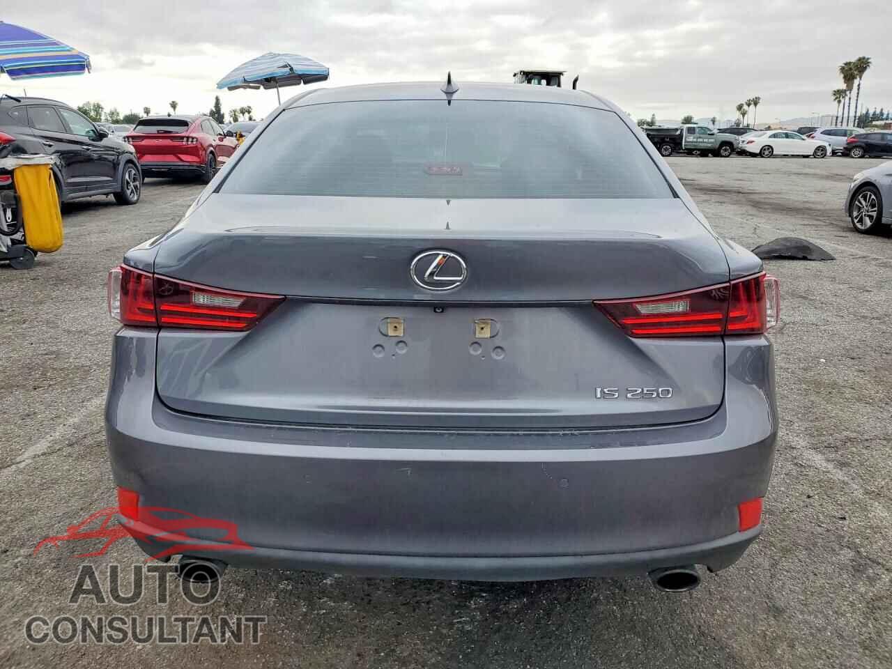 LEXUS IS 2014 - JTHBF1D21E5001160