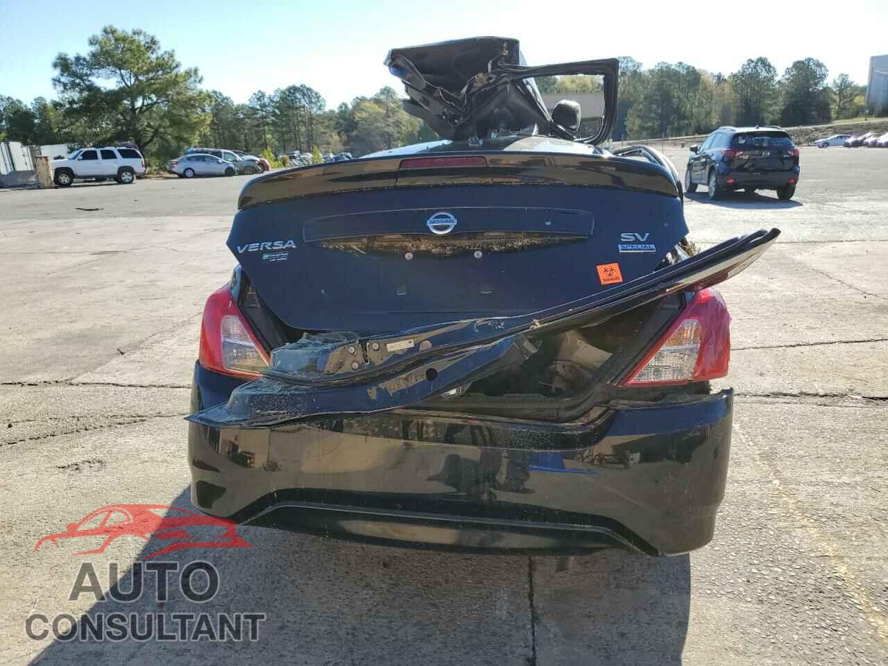 NISSAN VERSA 2017 - 3N1CN7AP2HL829690