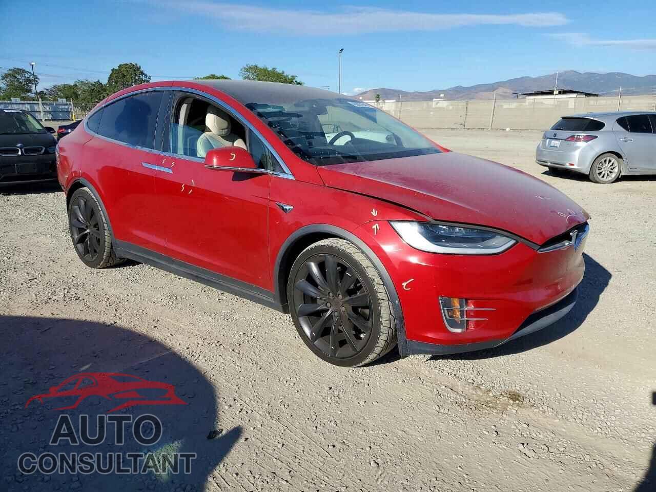 TESLA MODEL X 2018 - 5YJXCBE25JF122139
