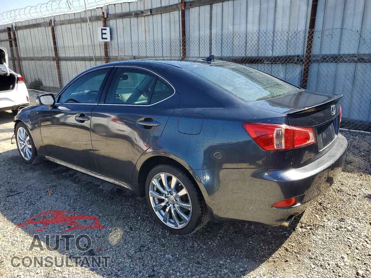 LEXUS IS 2011 - JTHBF5C28B5148256
