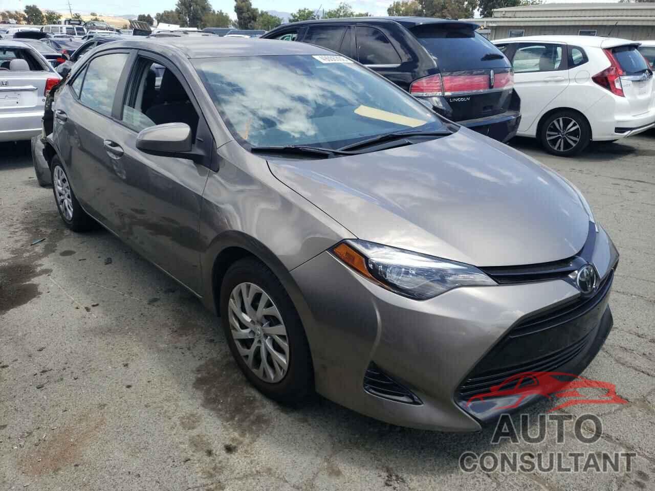 TOYOTA COROLLA 2018 - 2T1BURHE0JC118915