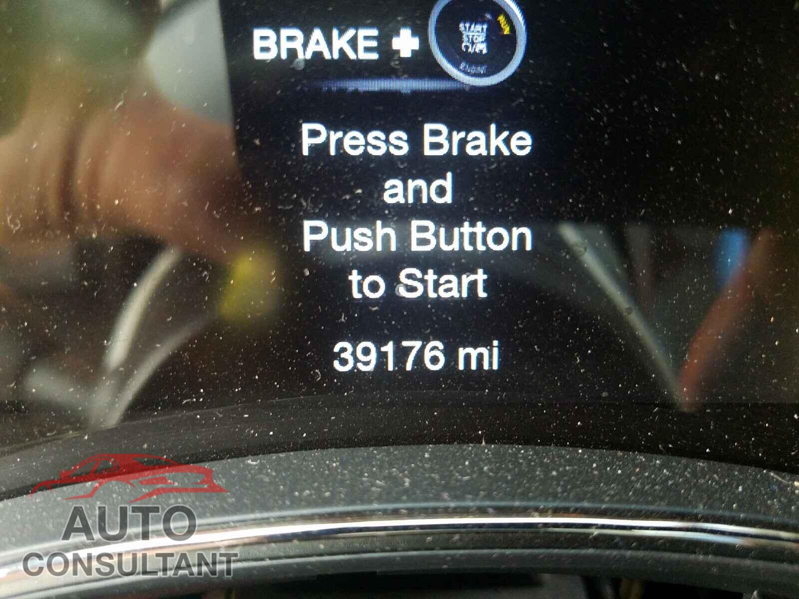 DODGE DURANGO 2018 - 1C4SDJCT1JC201804