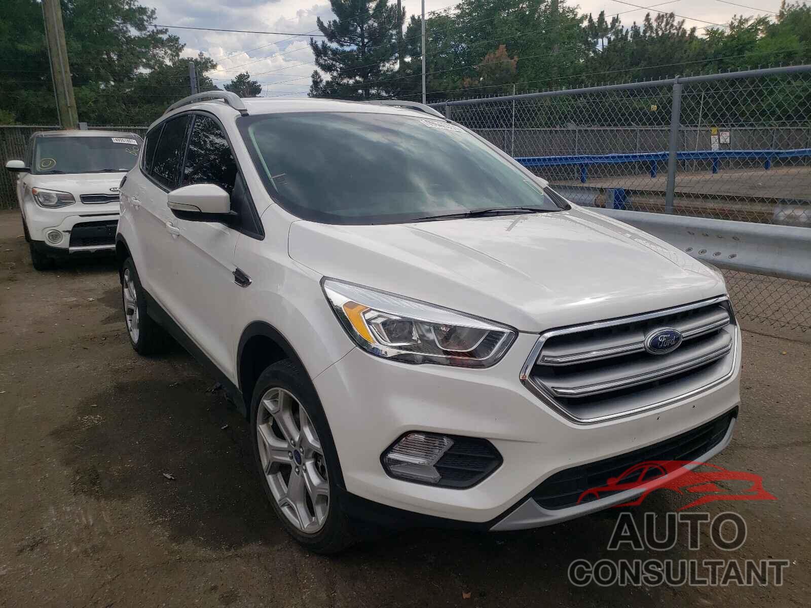 FORD ESCAPE 2017 - 1FMCU9JD8HUD75027