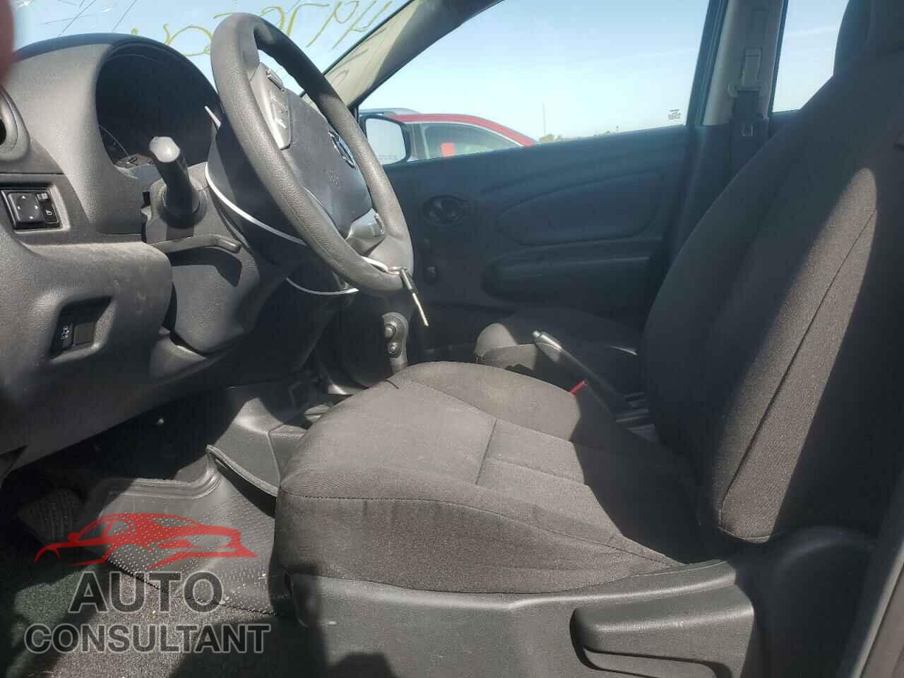 NISSAN VERSA 2017 - 3N1CN7AP7HL893563