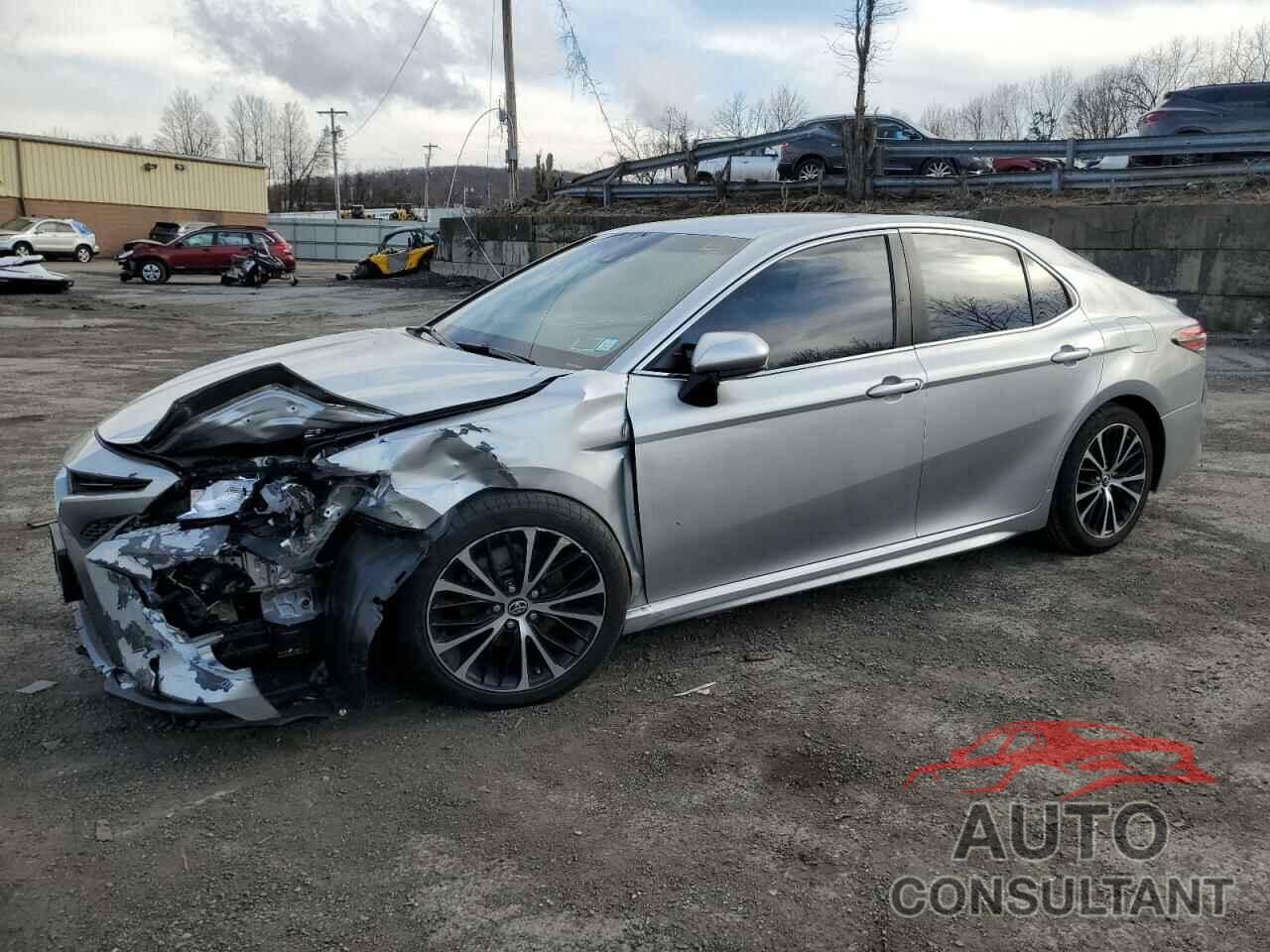 TOYOTA CAMRY 2018 - 4T1B11HK5JU670182