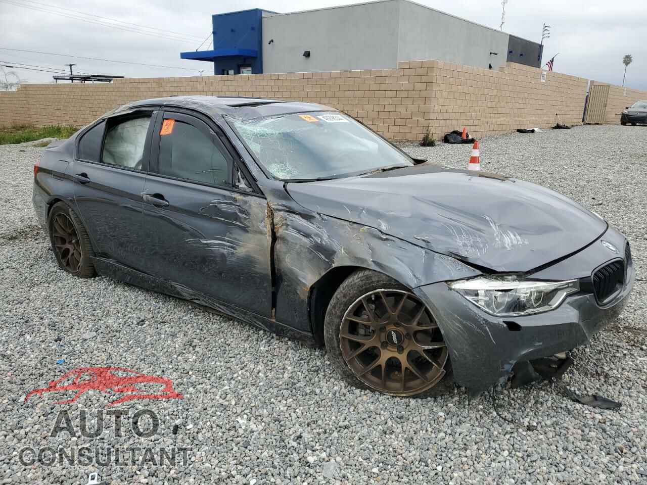 BMW 3 SERIES 2018 - WBA8B9C50JEE82353