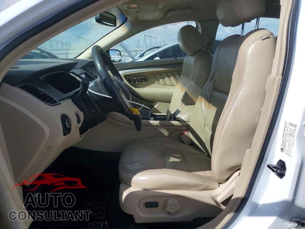 FORD TAURUS 2016 - 1FAHP2E89GG103594
