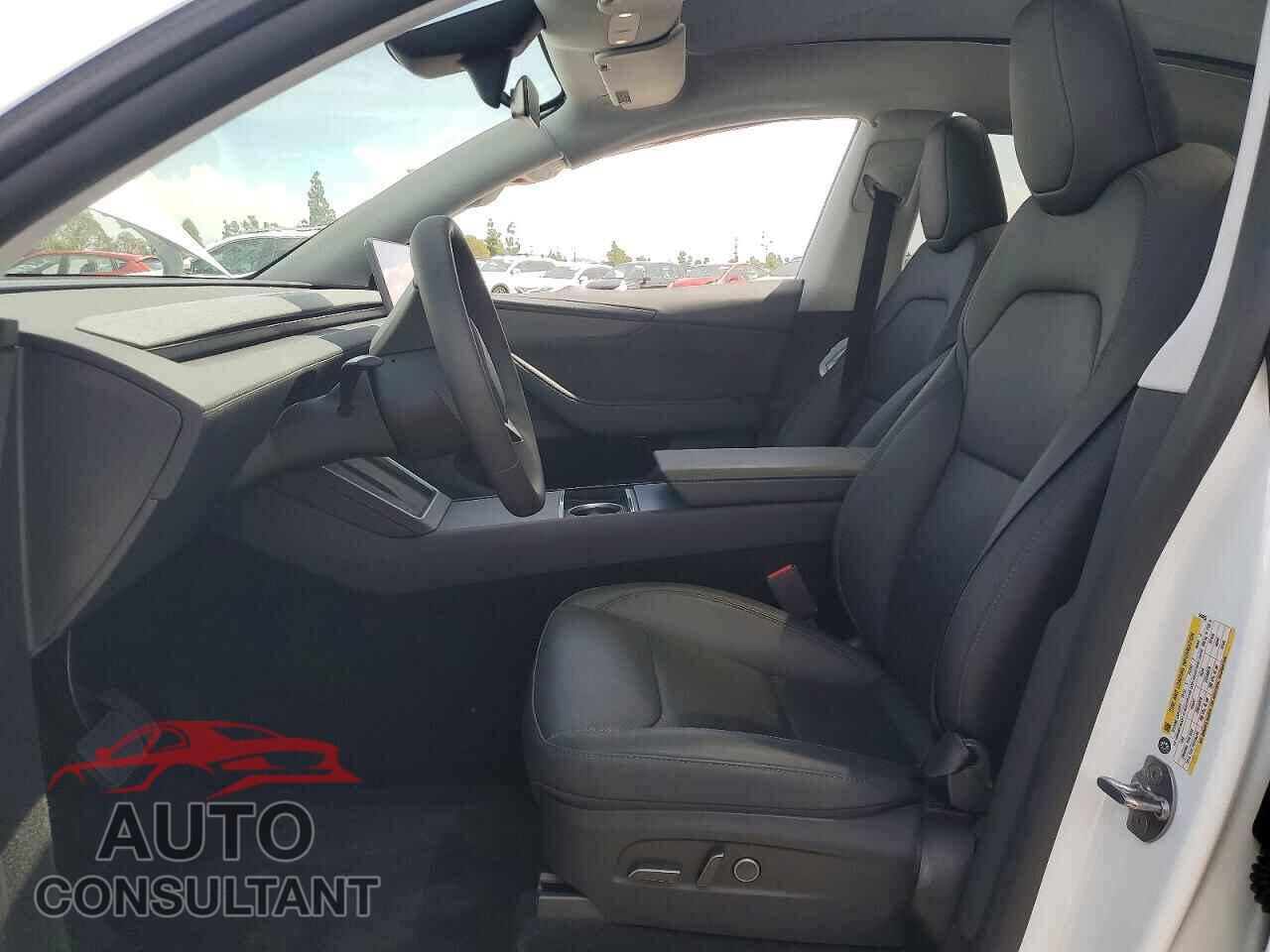 TESLA MODEL Y 2026 - 7SAYGDED0TF549093