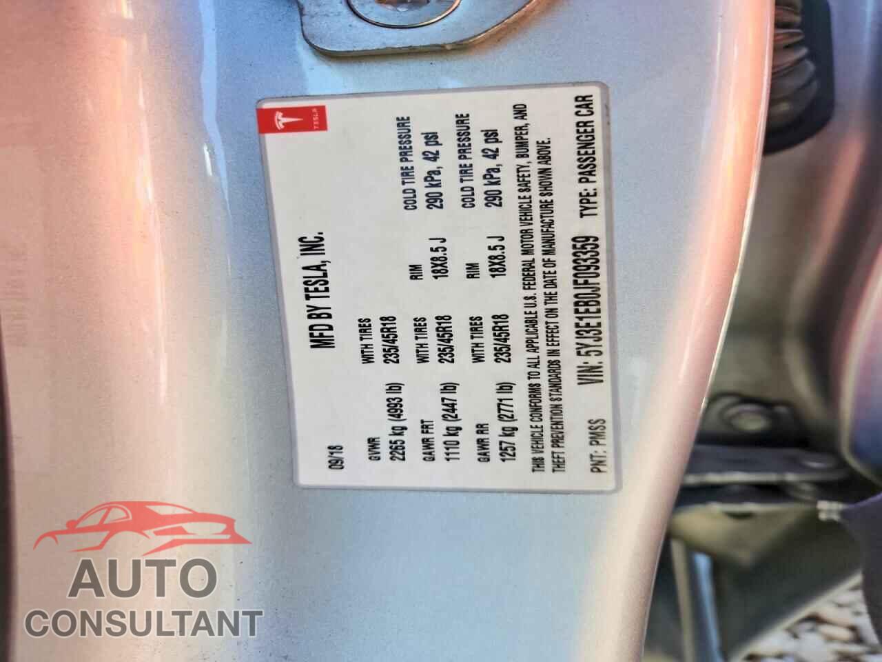 TESLA MODEL 3 2018 - 5YJ3E1EB0JF093359