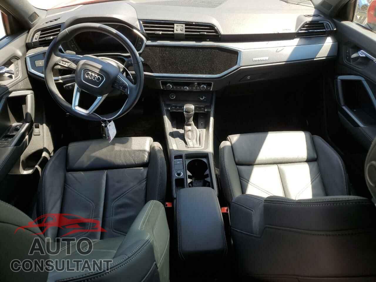 AUDI Q3 2021 - WA1EECF35M1021950