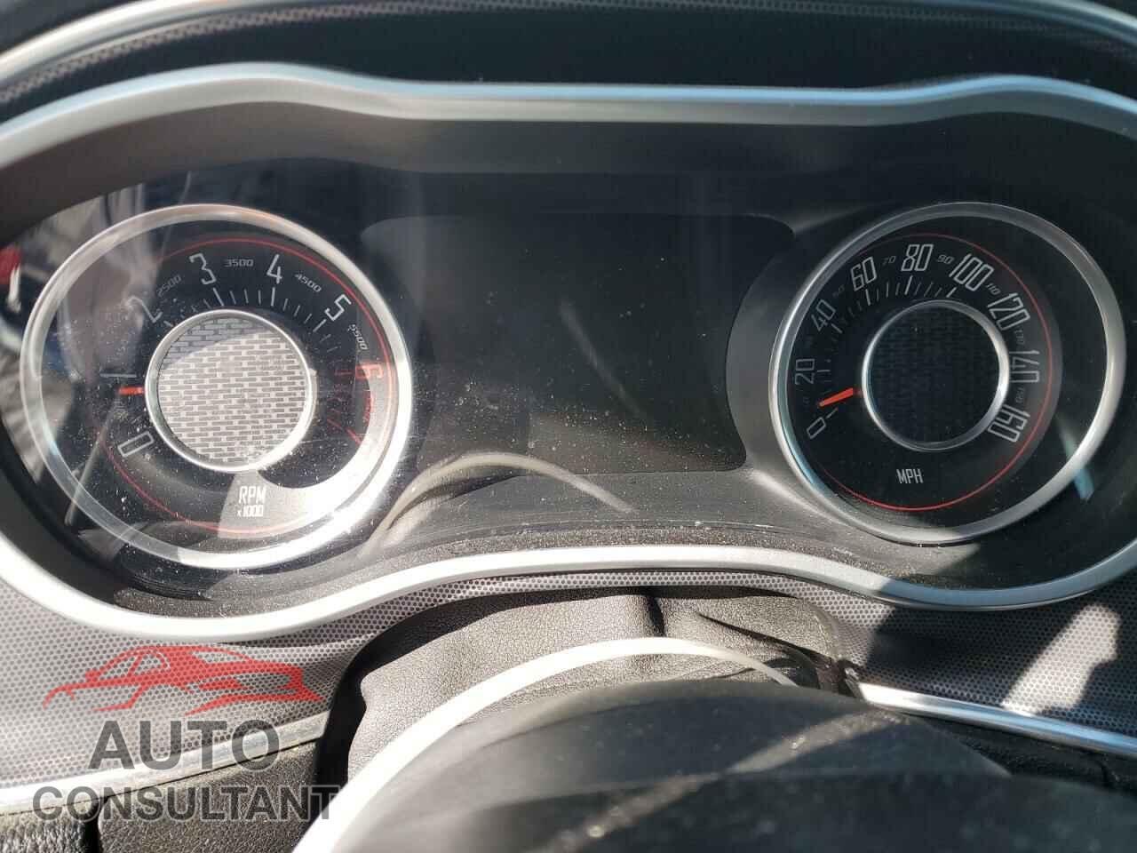 DODGE CHALLENGER 2015 - 2C3CDZBT4FH819633