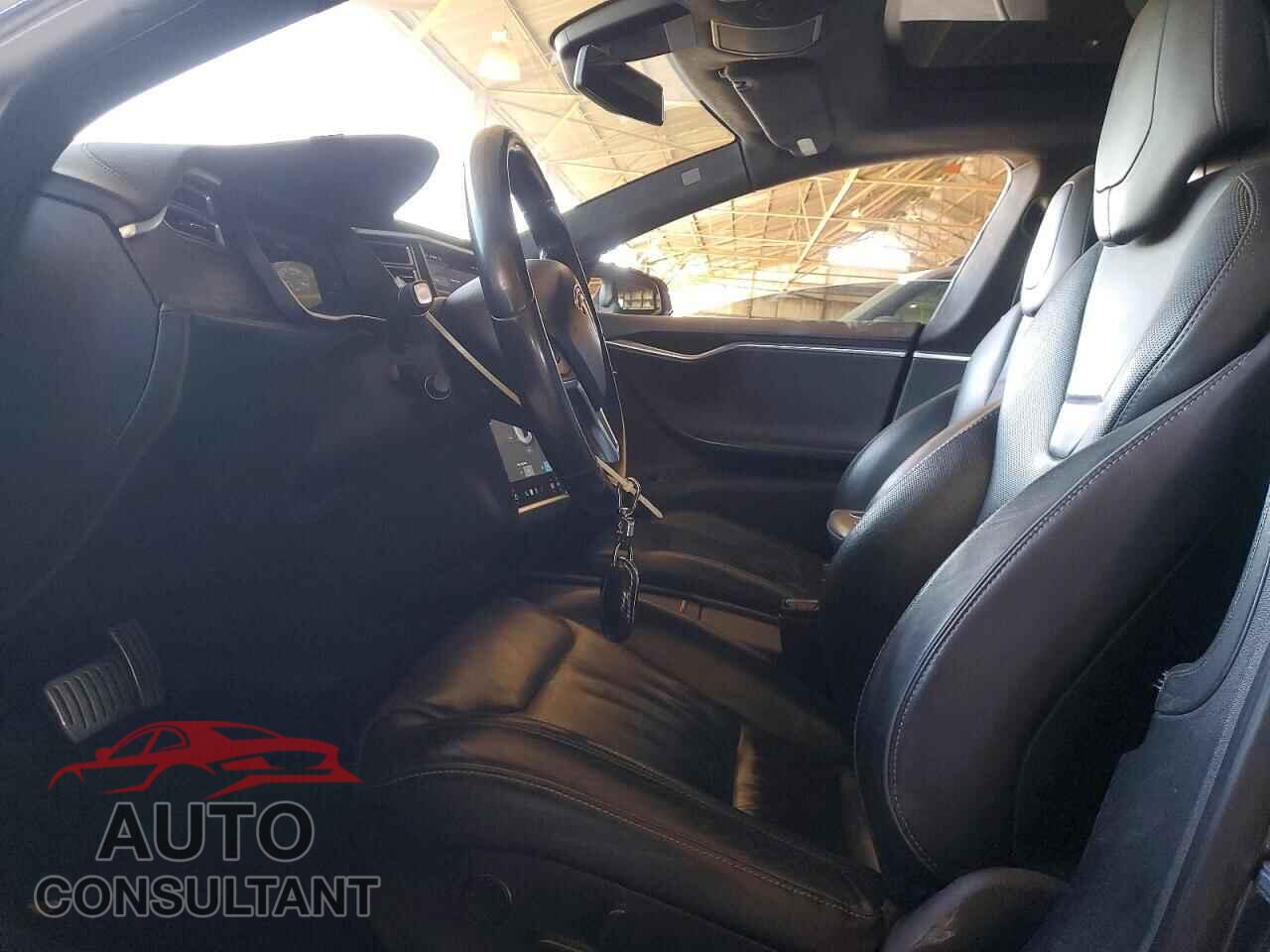 TESLA MODEL S 2016 - 5YJSA1E44GF158912