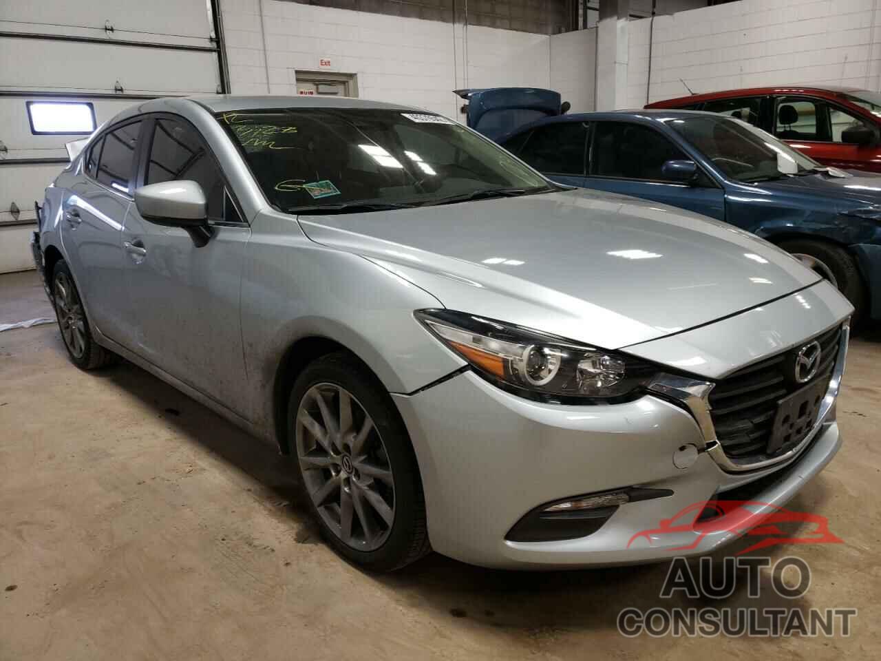 MAZDA 3 2018 - 3MZBN1V33JM175356