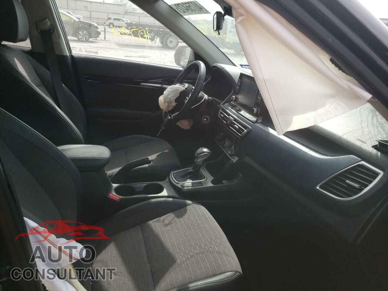 KIA SELTOS 2021 - KNDEU2AA6M7224657