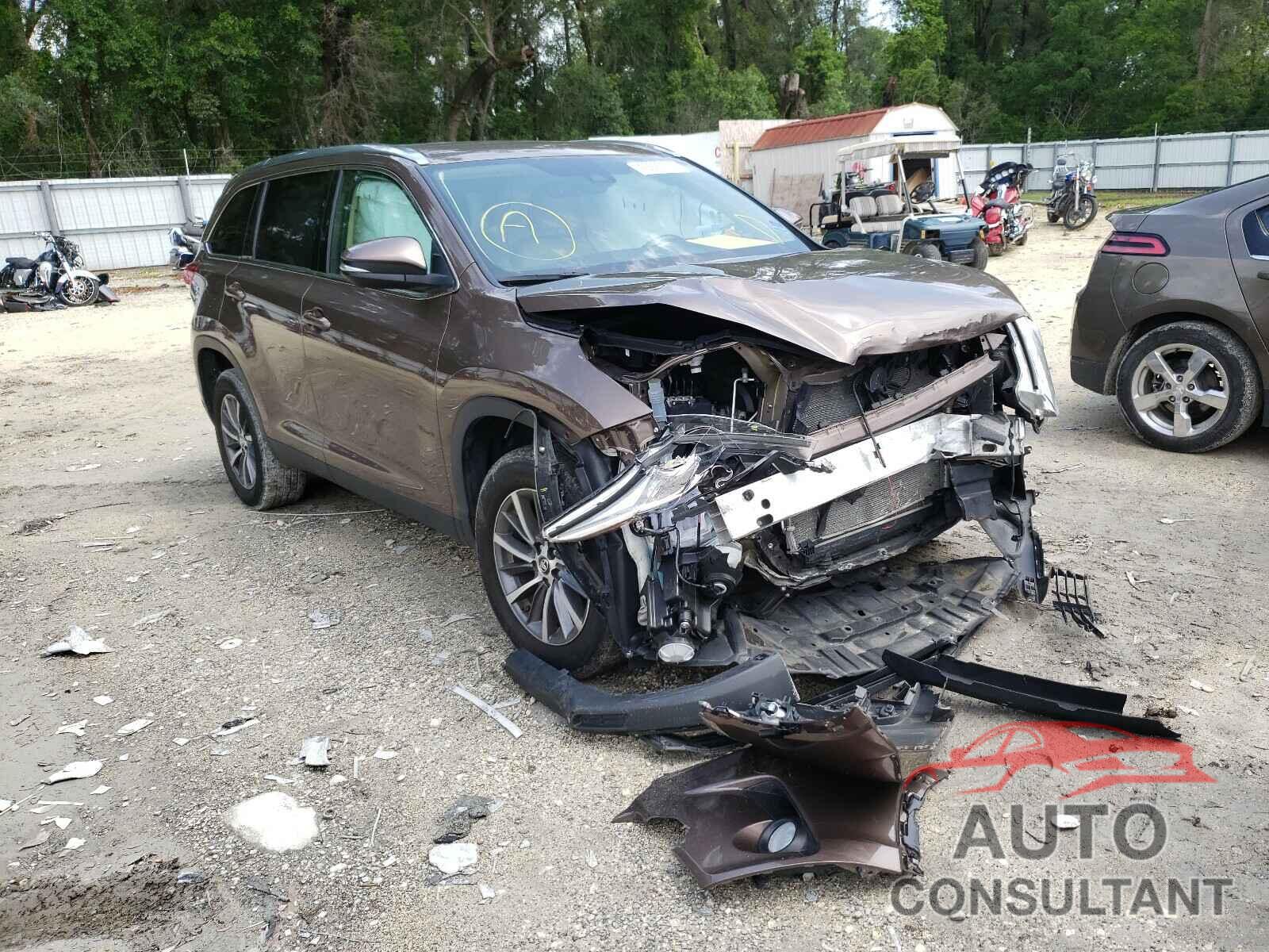 TOYOTA HIGHLANDER 2019 - 5TDKZRFH9KS294191