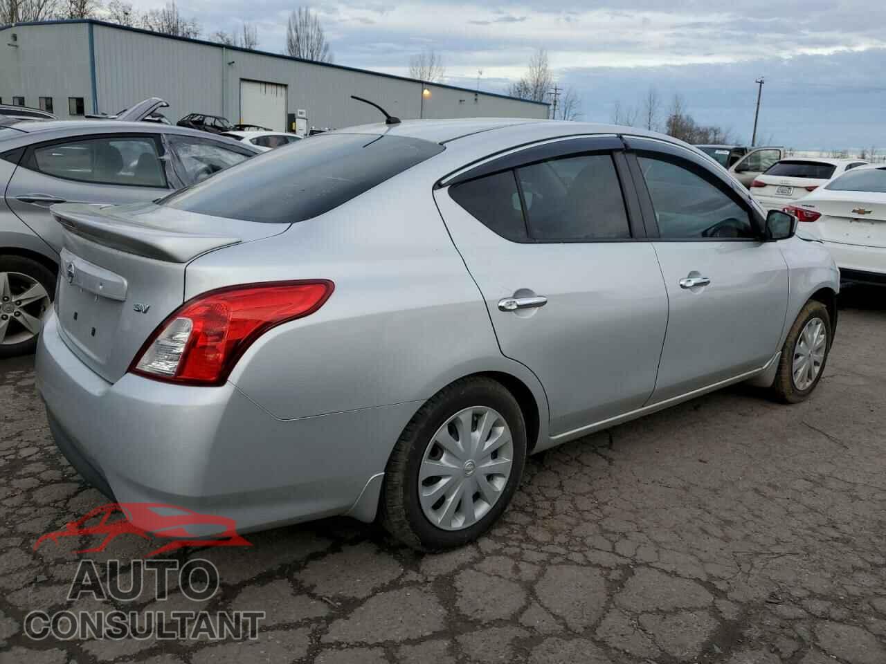 NISSAN VERSA 2017 - 3N1CN7AP4HL862142