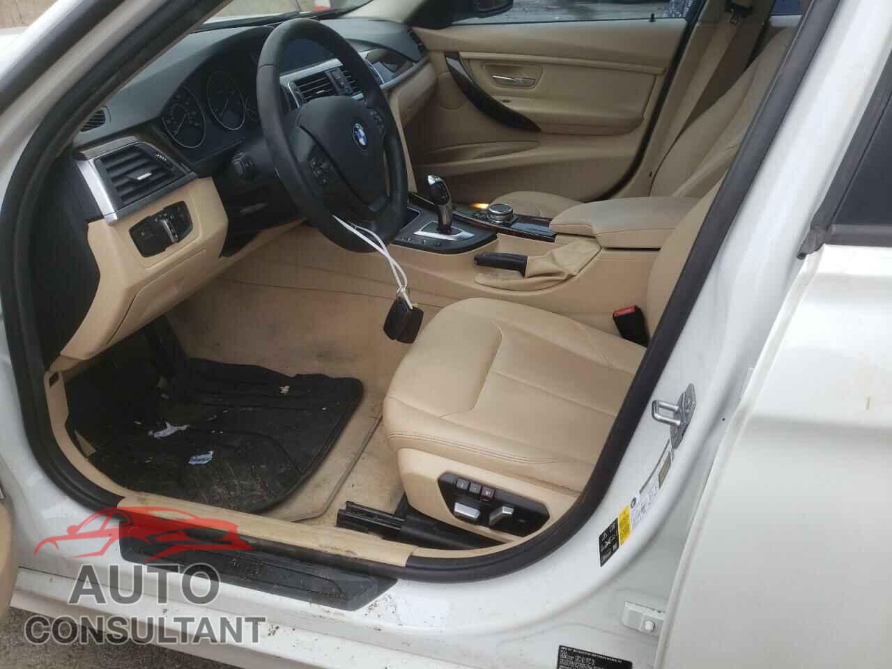 BMW 3 SERIES 2016 - WBA8A3C53GK551608