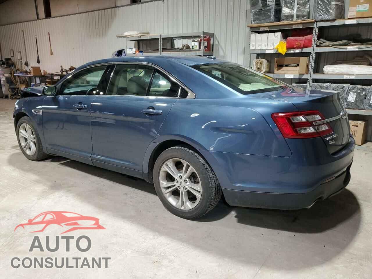 FORD TAURUS 2019 - 1FAHP2D86KG109895