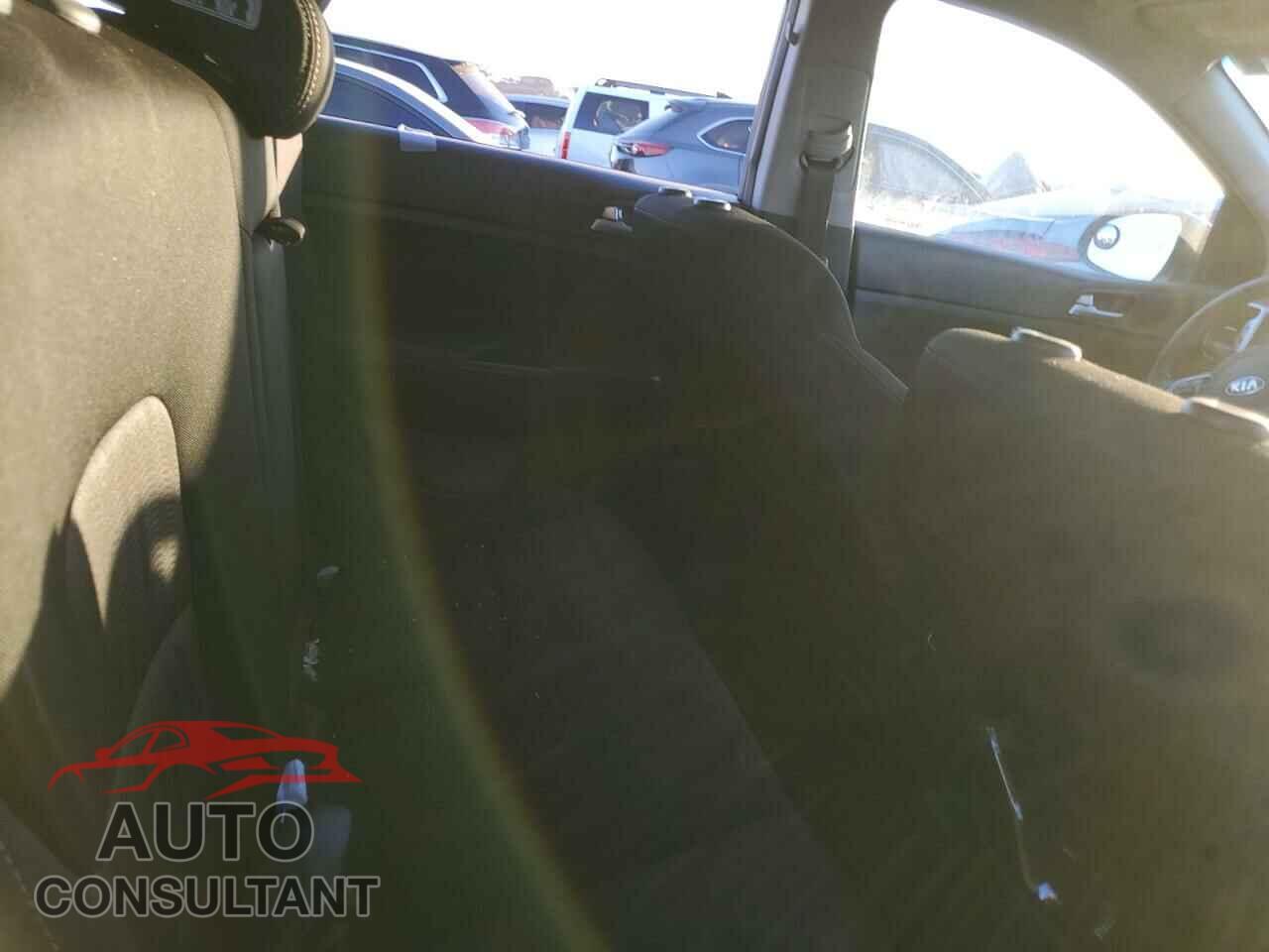 KIA SPORTAGE 2017 - KNDPMCAC4H7120528