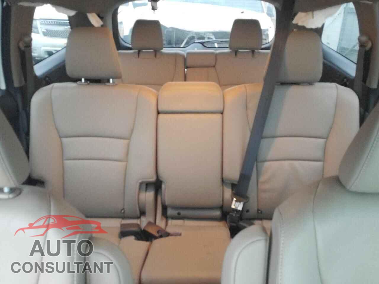 HONDA PILOT 2021 - 5FNYF5H59MB031110