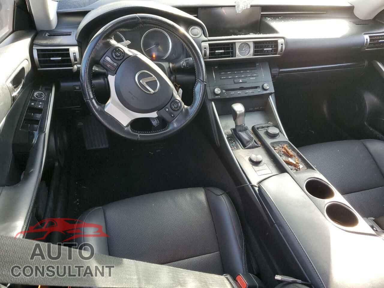 LEXUS IS 2016 - JTHBA1D20G5002964