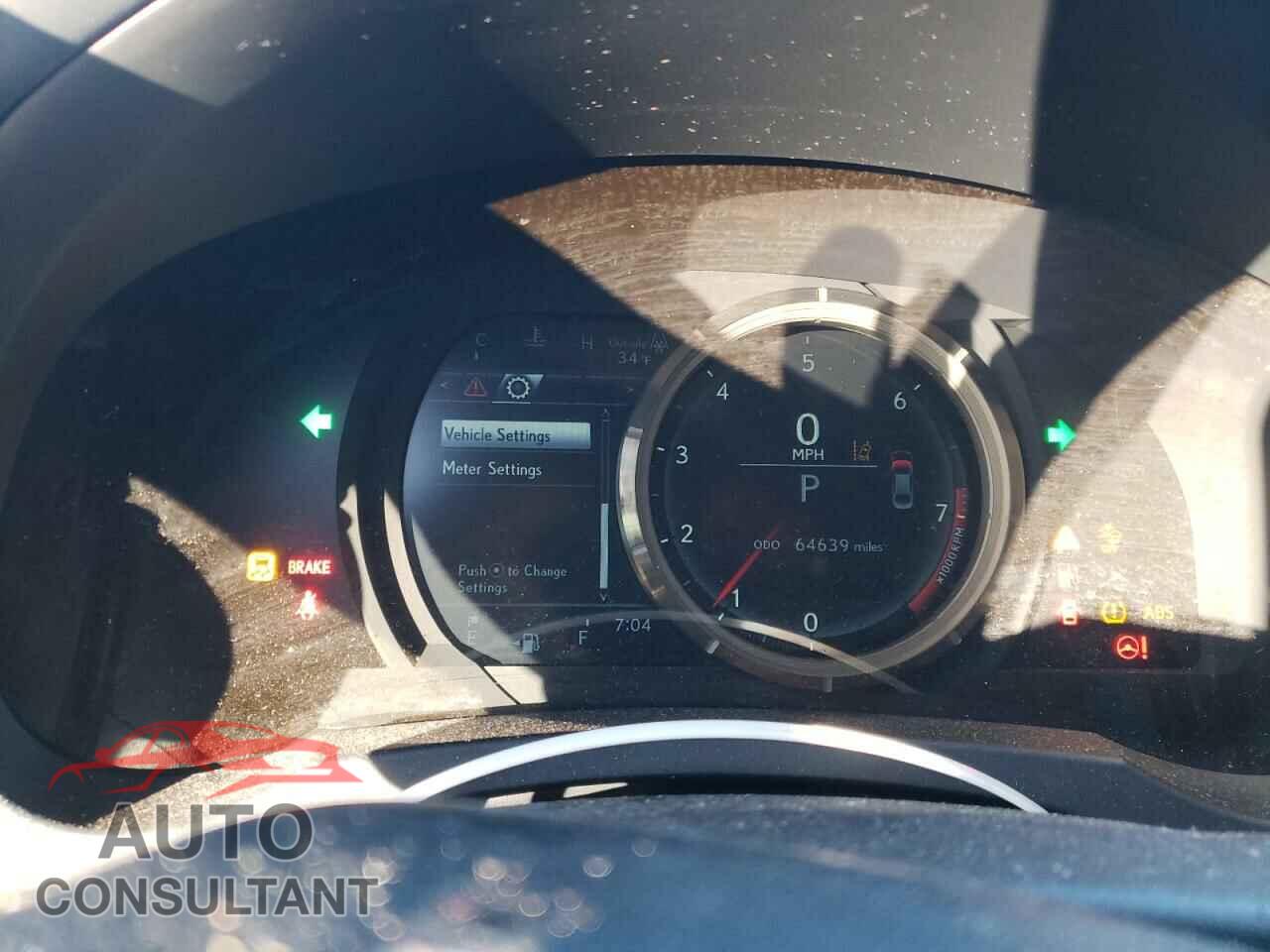 LEXUS IS 2019 - JTHC81D27K5036263