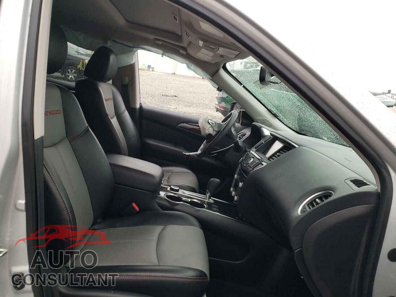 NISSAN PATHFINDER 2020 - 5N1DR2CM9LC622516