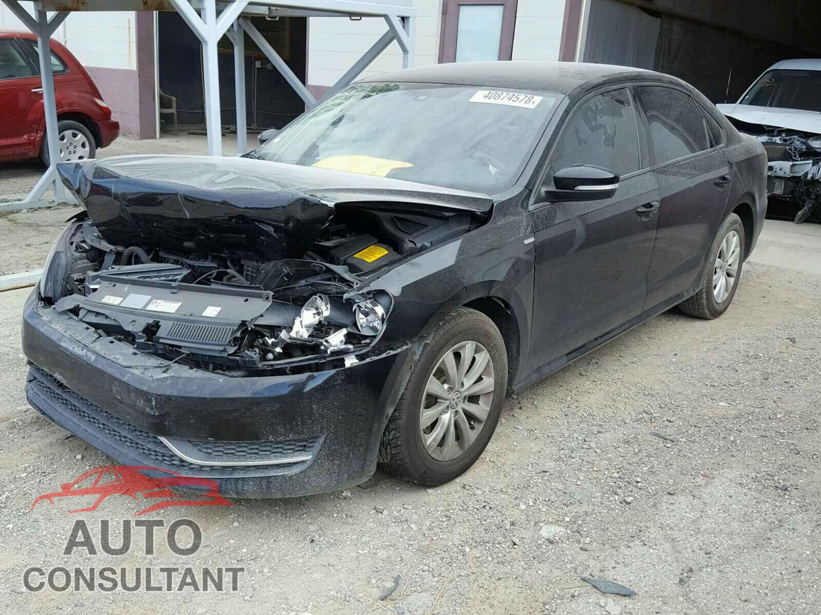VOLKSWAGEN PASSAT 2015 - 1VWAT7A37FC036687