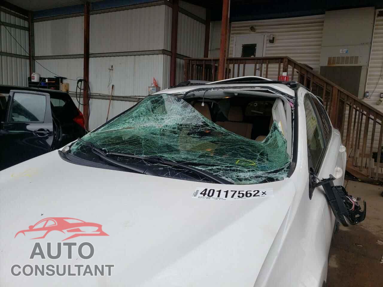 TOYOTA RAV4 2017 - JTMRFREV7HD200988