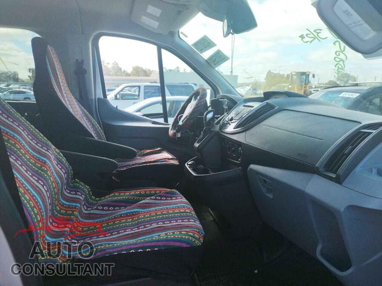 FORD TRANSIT CO 2018 - 1FBZX2YM8JKA87677