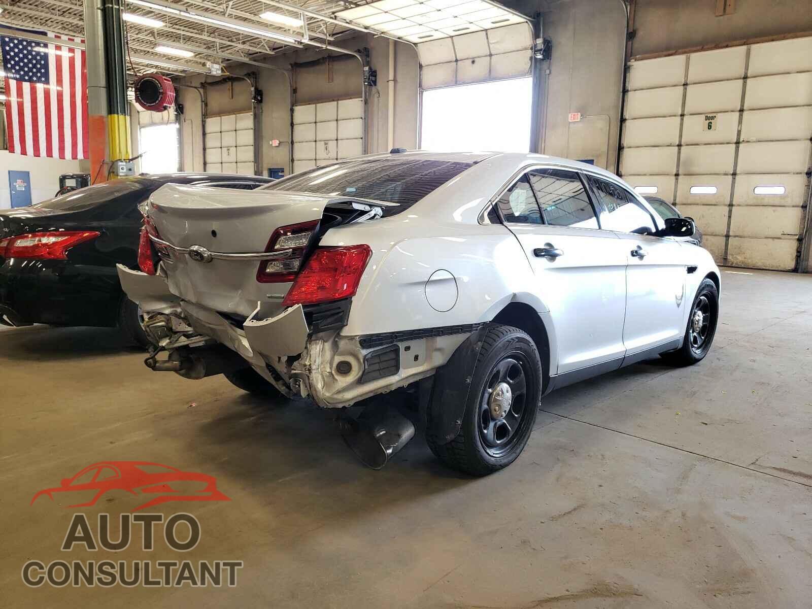 FORD TAURUS 2017 - 1FAHP2MT6HG109702