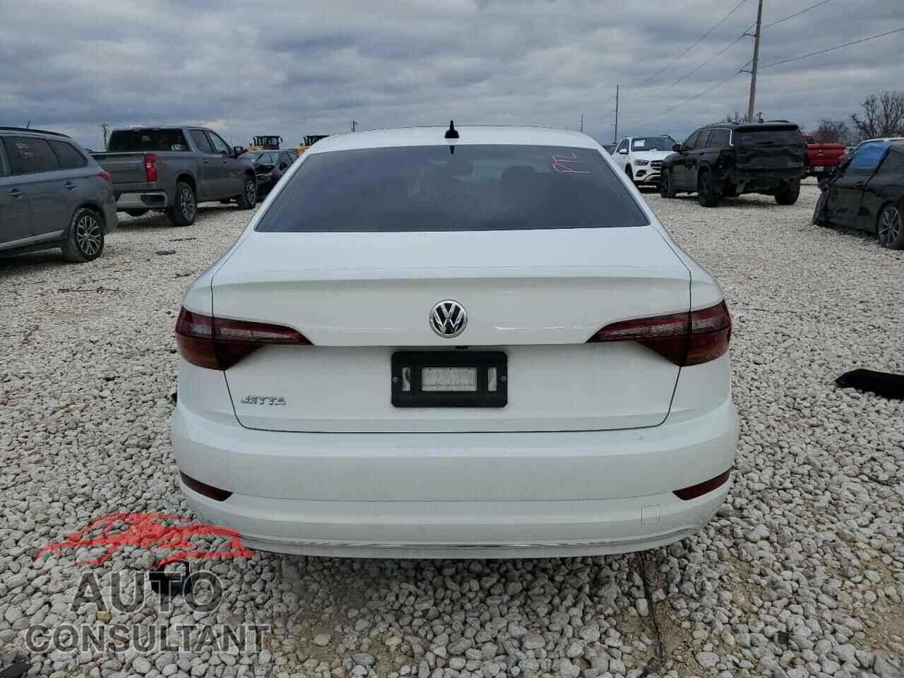 VOLKSWAGEN JETTA 2019 - 3VWEB7BU7KM248770