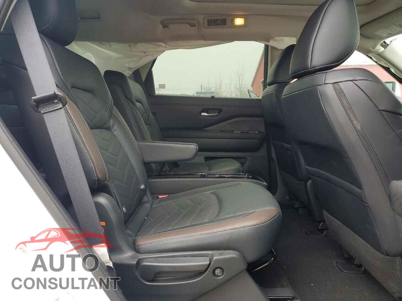 NISSAN PATHFINDER 2024 - 5N1DR3DFXRC207204