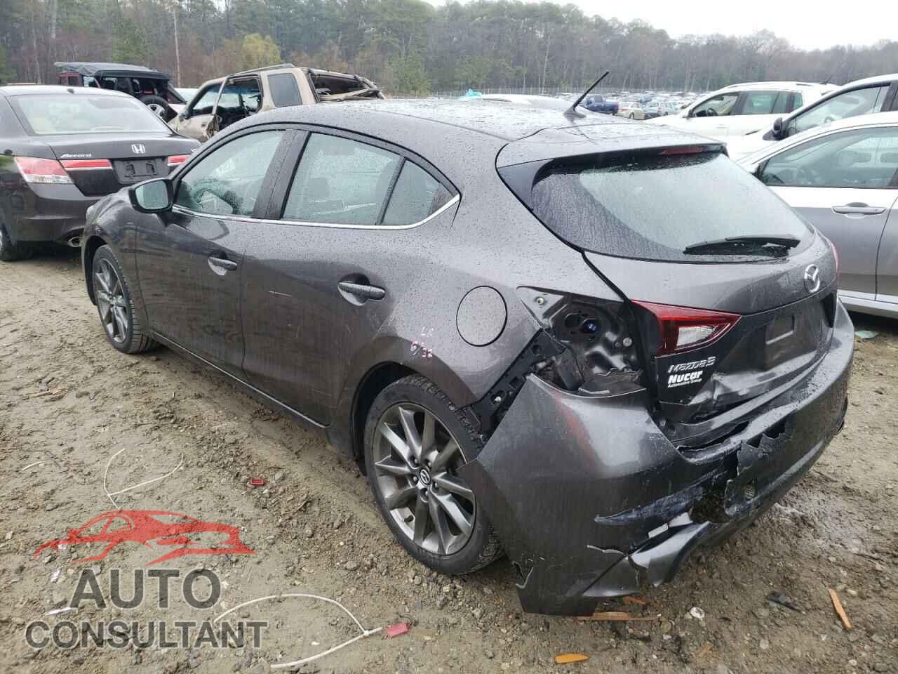 MAZDA 3 2018 - 3MZBN1L37JM268965