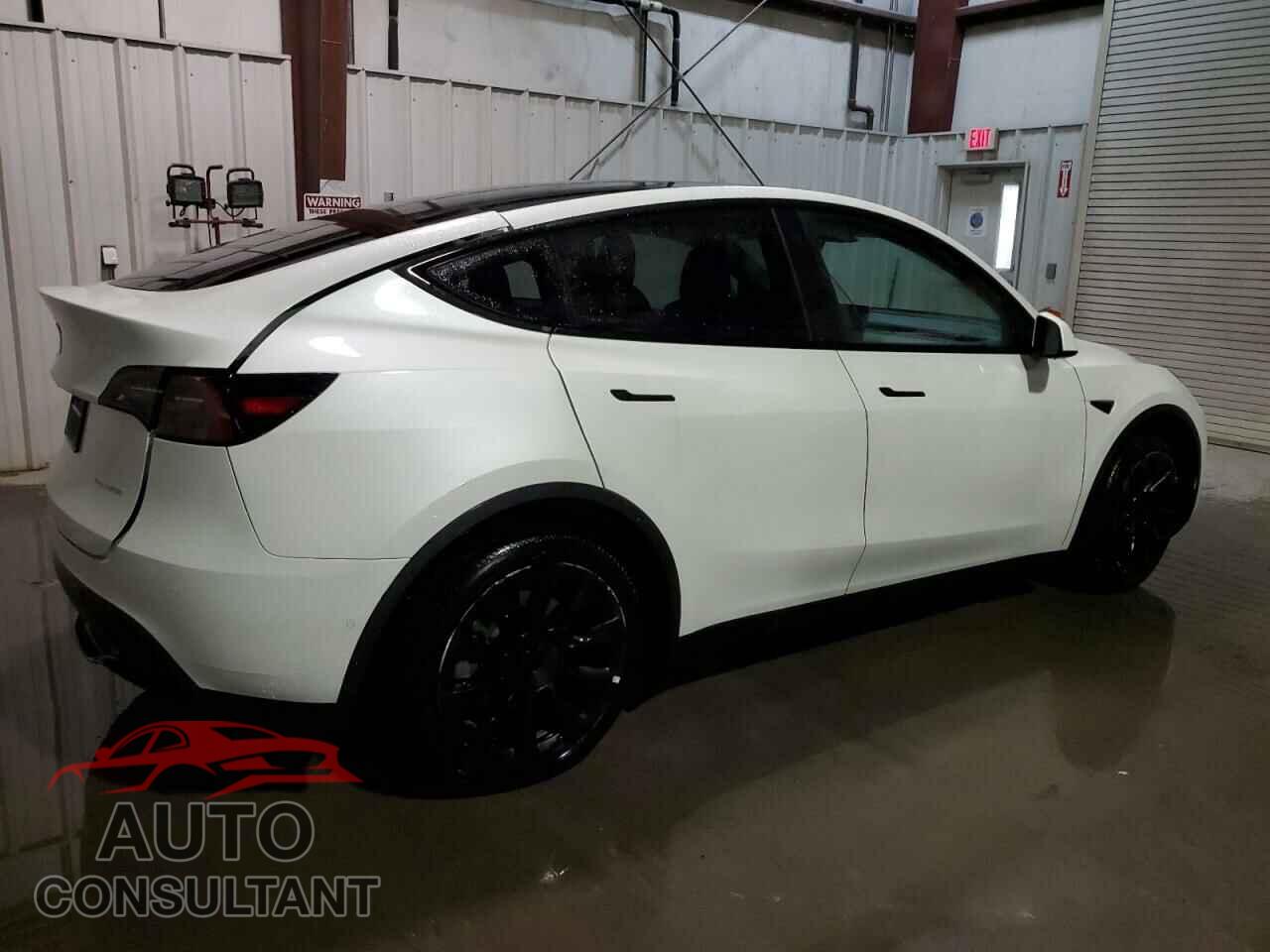 TESLA MODEL Y 2022 - 7SAYGDEE2NF480192