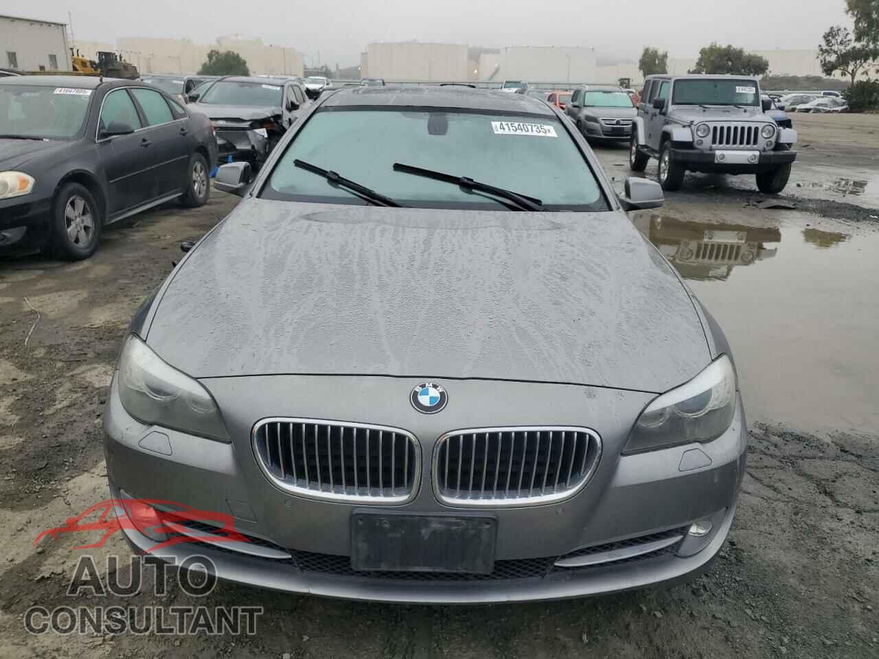 BMW 5 SERIES 2011 - WBAFR7C51BC608639