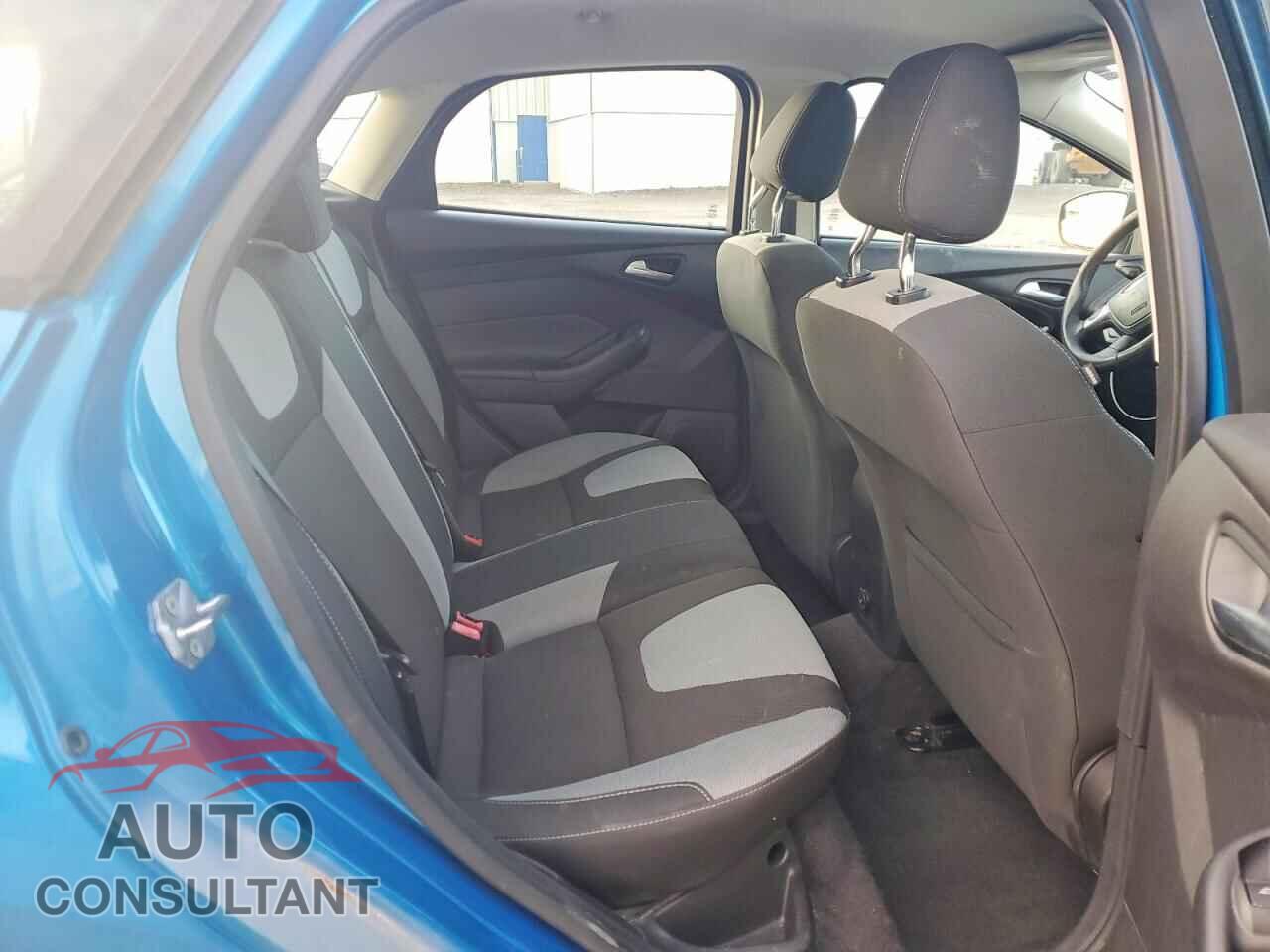FORD FOCUS 2012 - 1FAHP3K20CL213957
