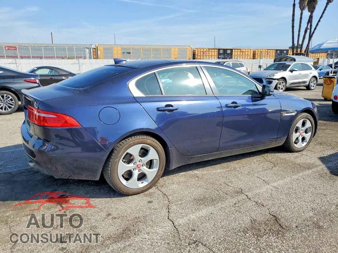JAGUAR XE 2017 - SAJAR4BG7HA974304