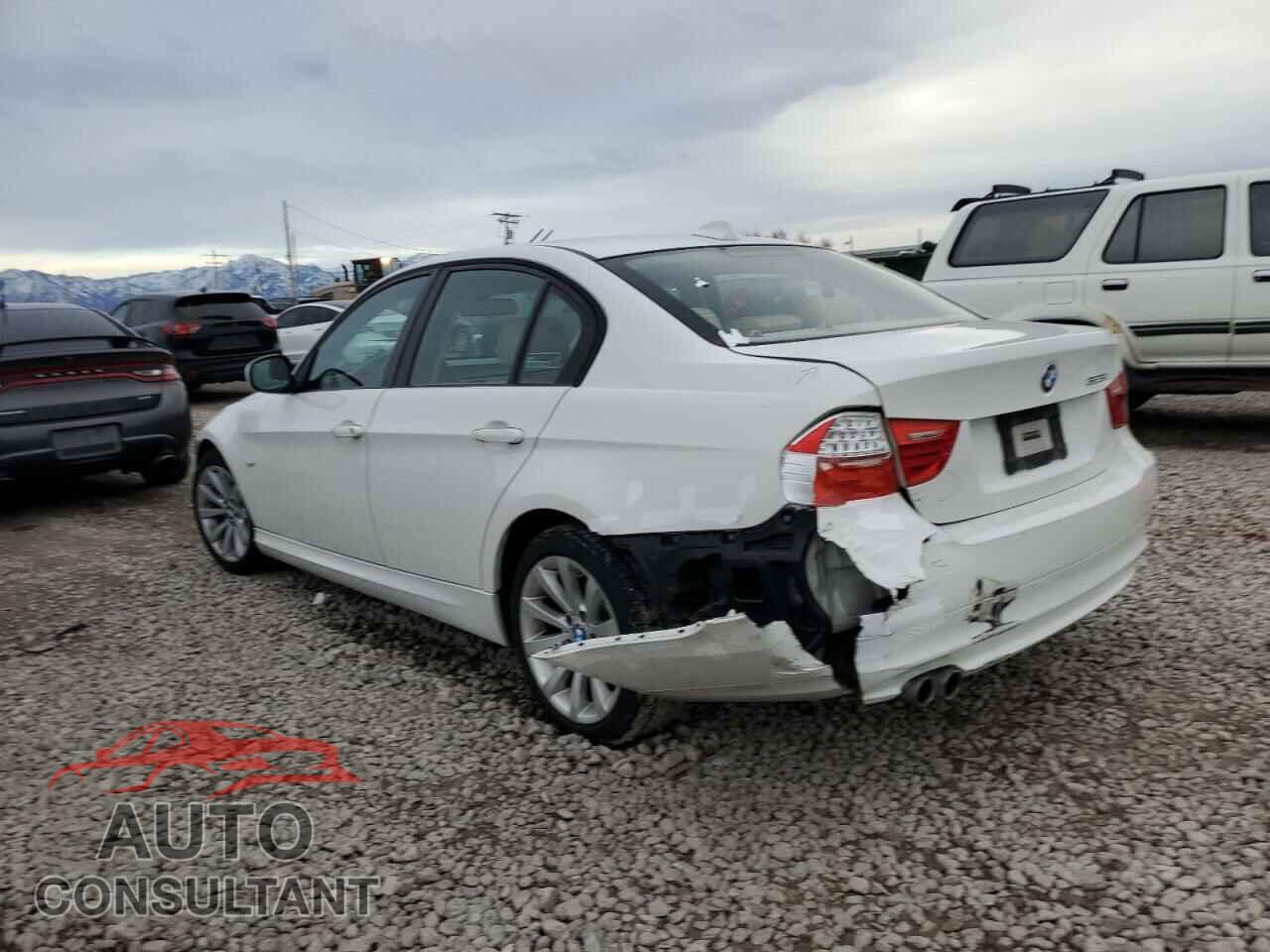 BMW 3 SERIES 2011 - WBAPH5G57BNM82202