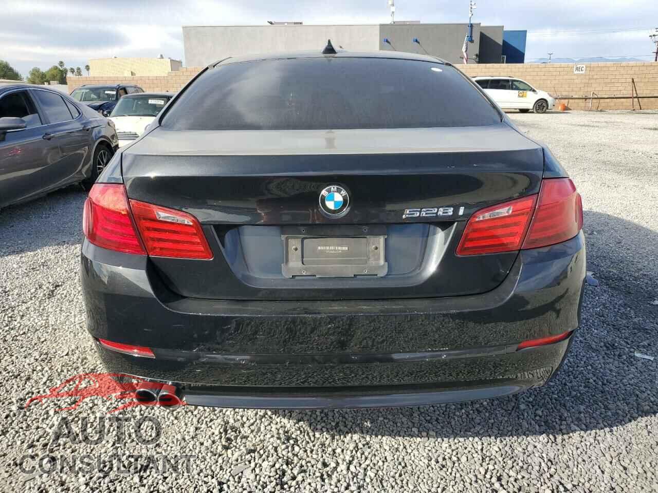 BMW 5 SERIES 2011 - WBAFR1C59BC748886