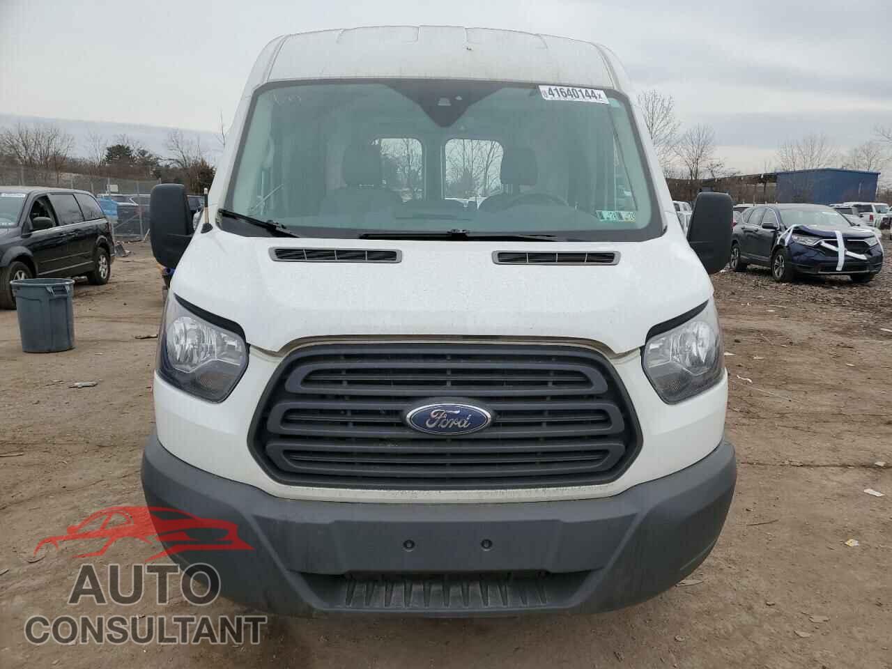 FORD TRANSIT 2018 - 1FTYR2CM3JKA50545