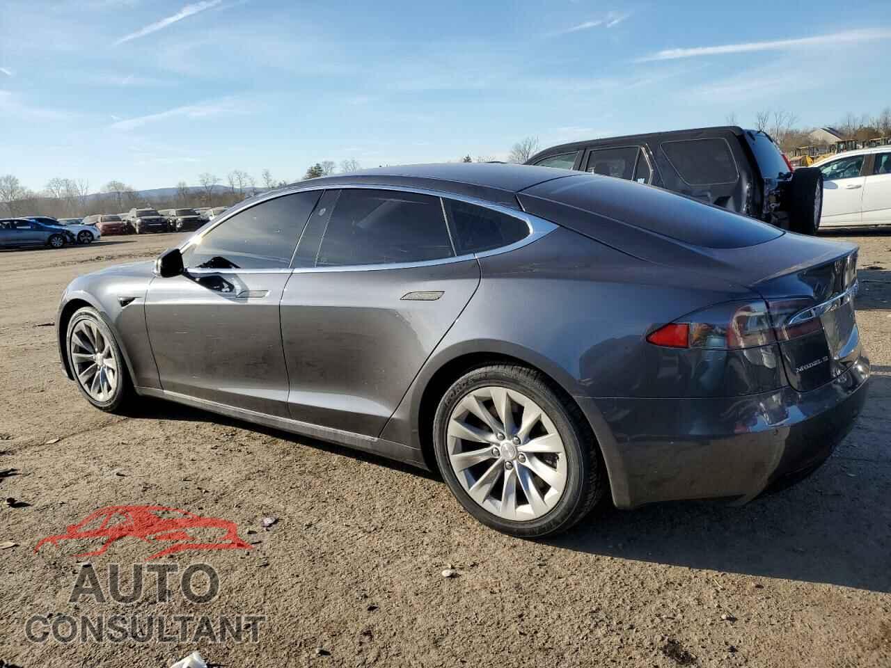 TESLA MODEL S 2017 - 5YJSA1E2XHF190621