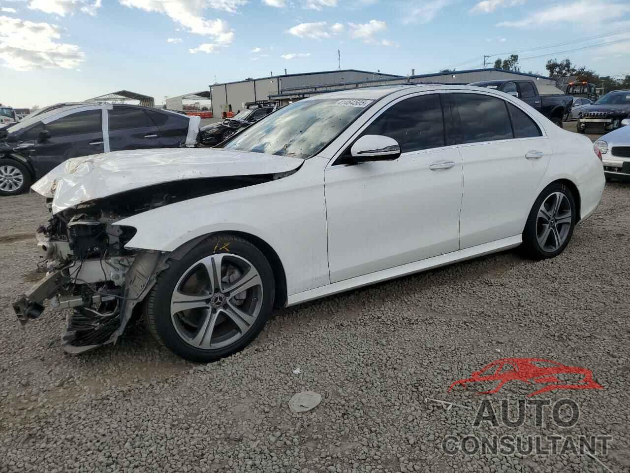 MERCEDES-BENZ E-CLASS 2018 - WDDZF4JB2JA310066