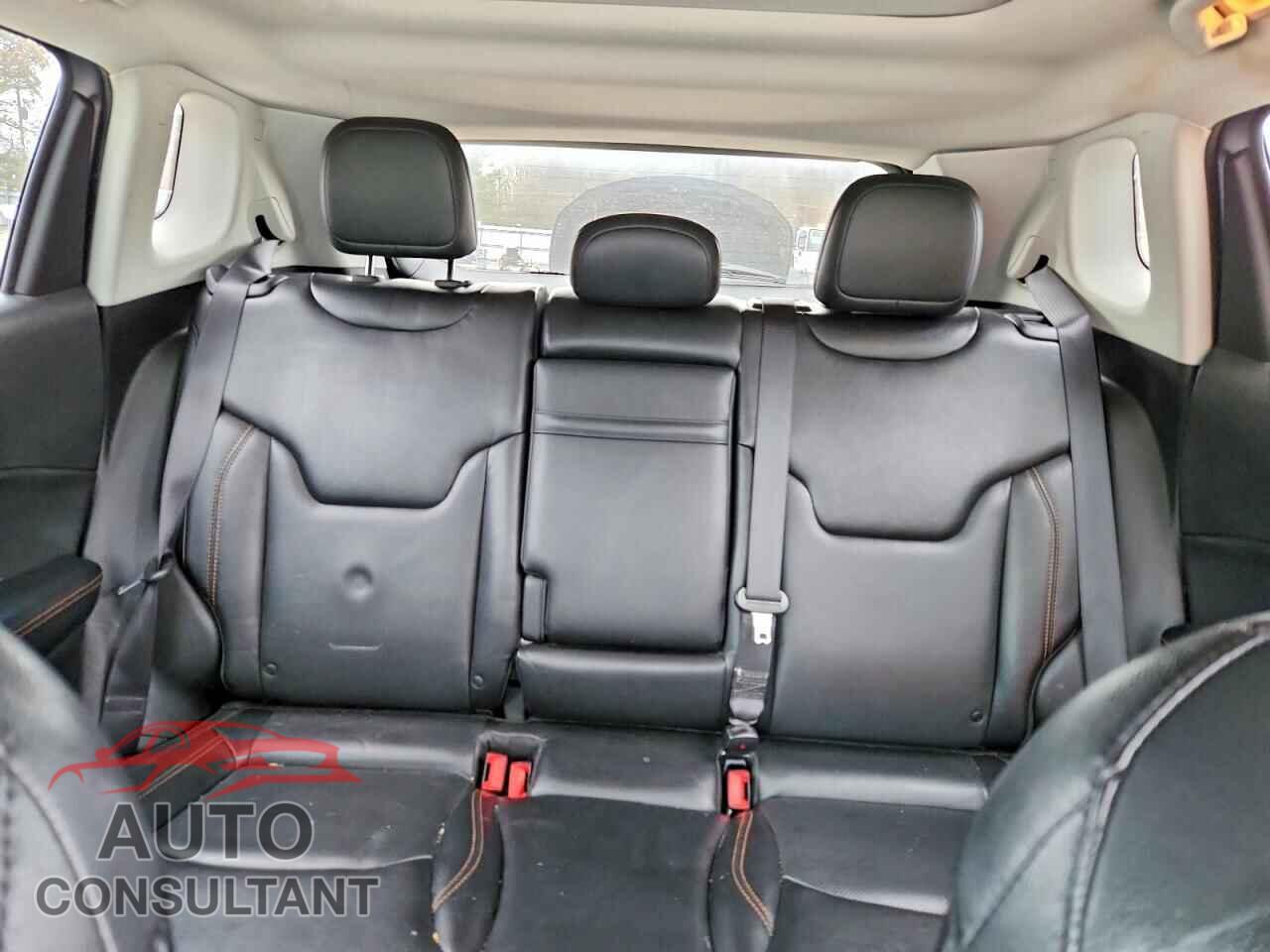 JEEP COMPASS 2018 - 3C4NJDCB5JT400292