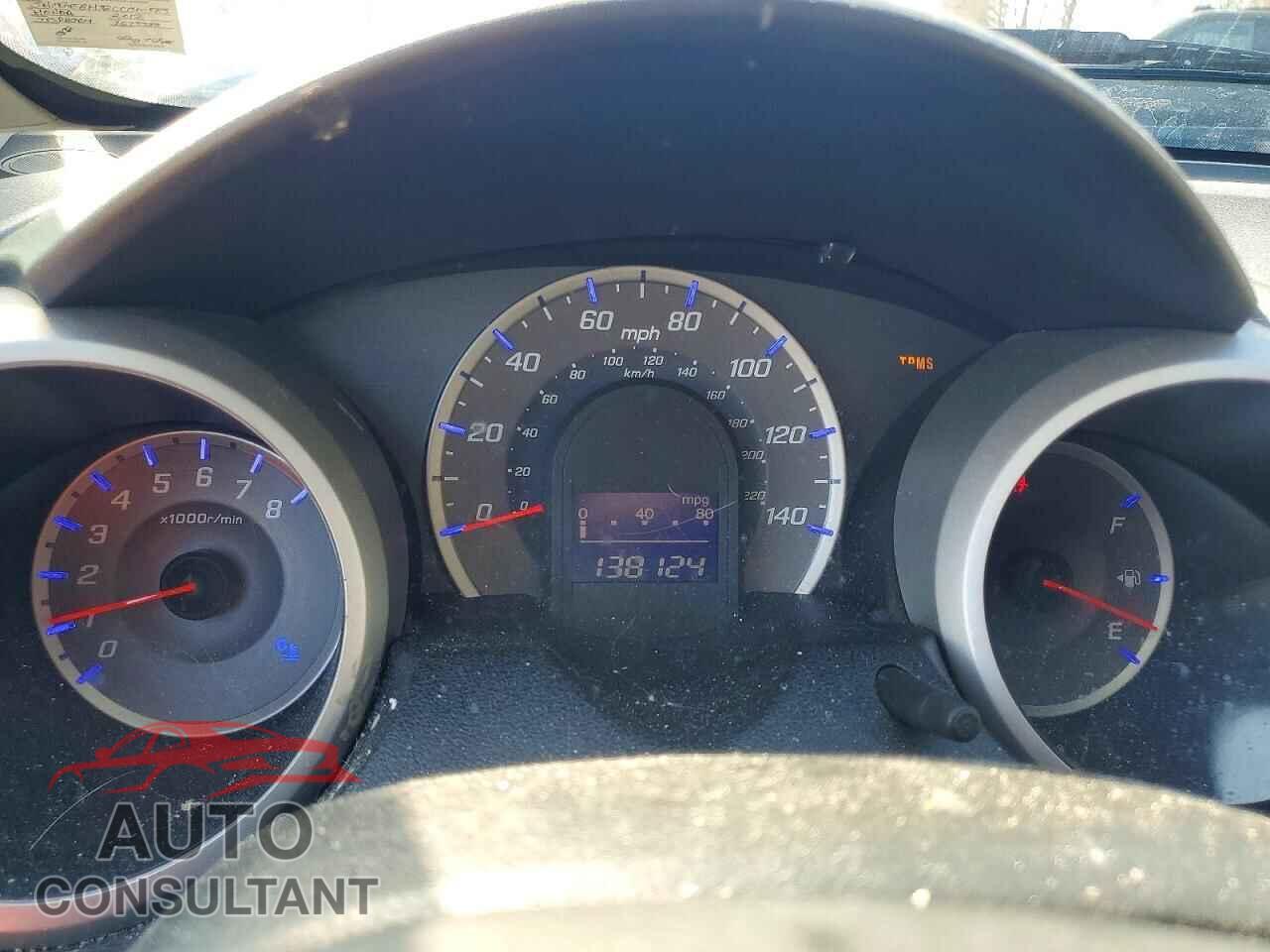 HONDA FIT 2012 - JHMGE8H38CC040583