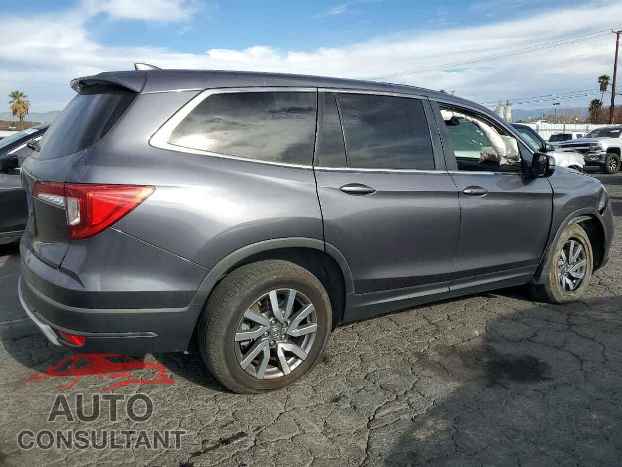 HONDA PILOT 2019 - 5FNYF5H33KB027145