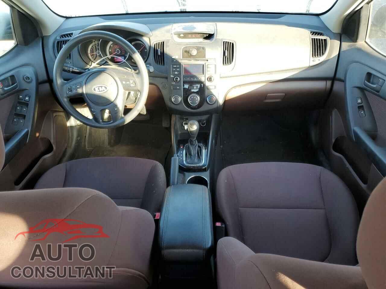 KIA FORTE 2011 - KNAFU4A29B5352454