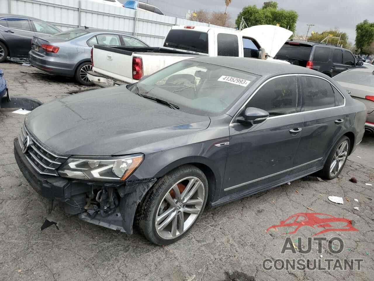 VOLKSWAGEN PASSAT 2017 - 1VWDT7A39HC015582